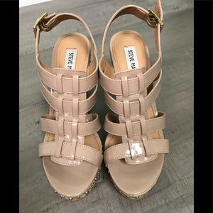 {Steve Madden} Blush Wedges